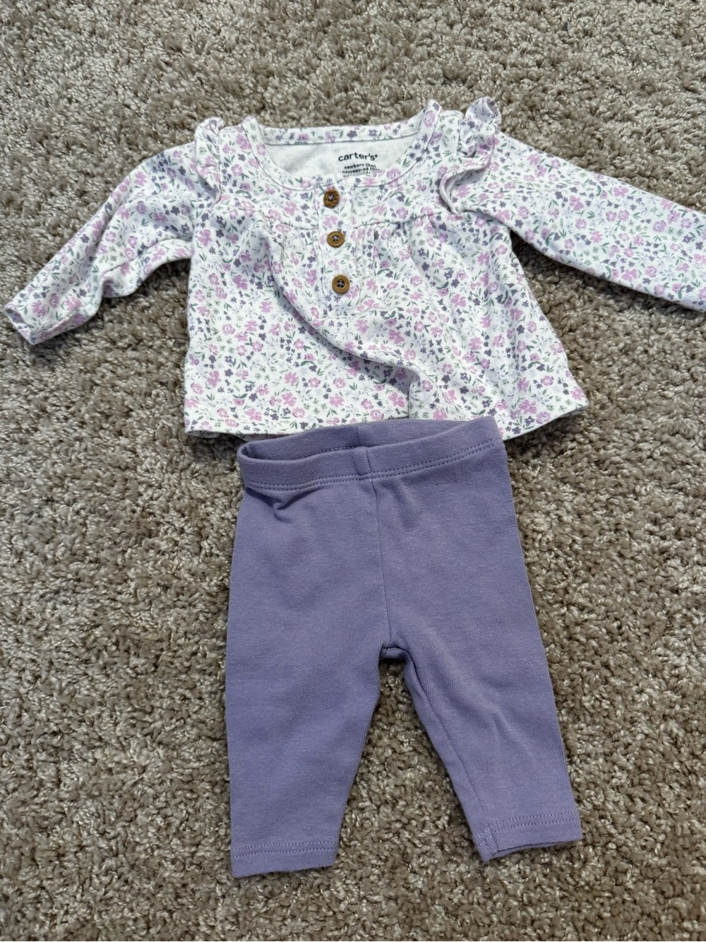 Carter's Matching Flower Shirt and Pants Outfit. NWOT Newborn